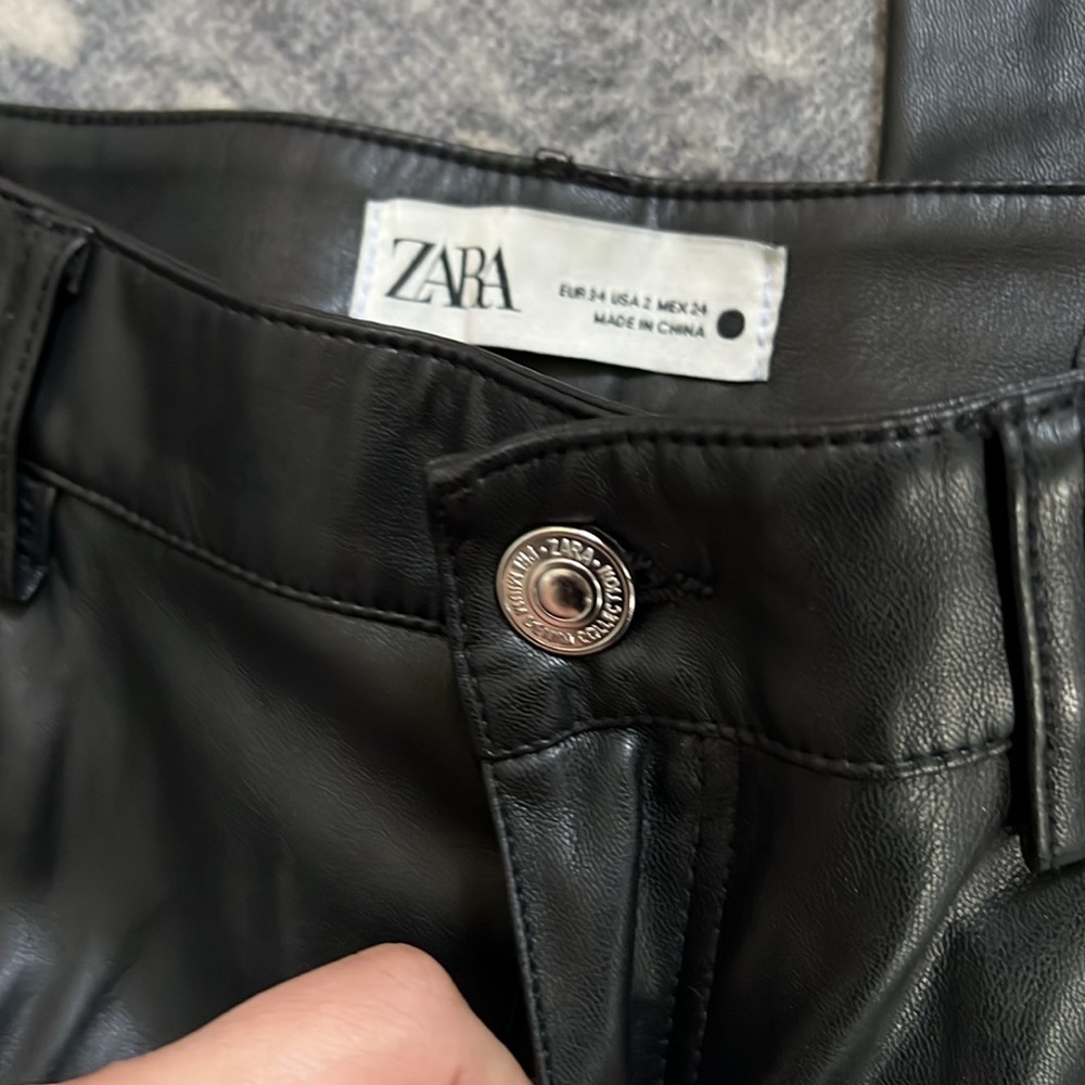 Zara Full Length 90’s Faux Leather Pants - Picture 7 of 7